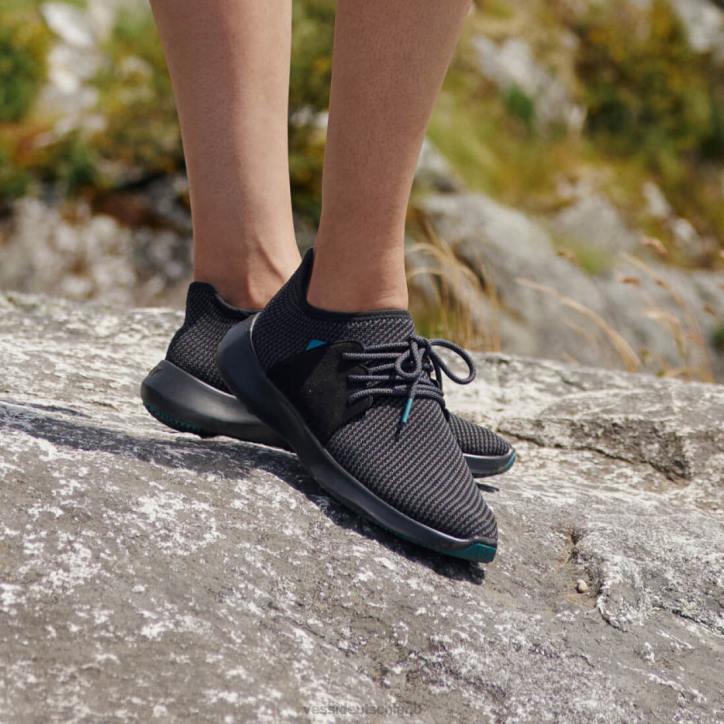 Mitternachtsschwarz auf Schwarz Vessi Alltagsklassiker – Mitternachtsschwarz auf Schwarz B4JF217