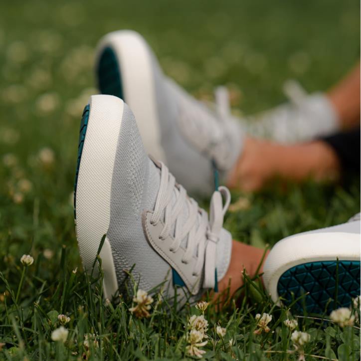 Nimbus Stahlgrau Vessi Wochenende - Nimbus Steel Grey B4JF36