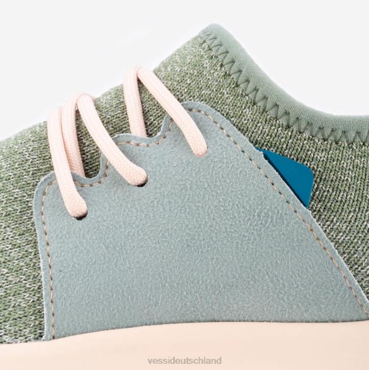 Feigengrün auf gebrochenem Weiß Vessi Alltagsklassiker – Feigengrün auf gebrochenem Weiß B4JF145