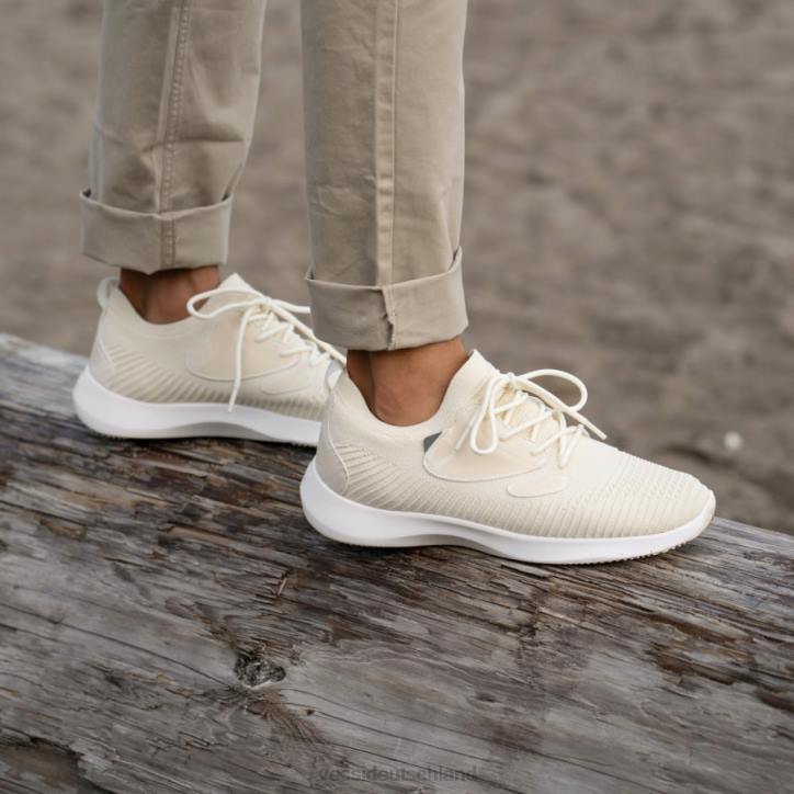 Leinenbeige Vessi Alltagsbewegung - Leinenbeige B4JF109