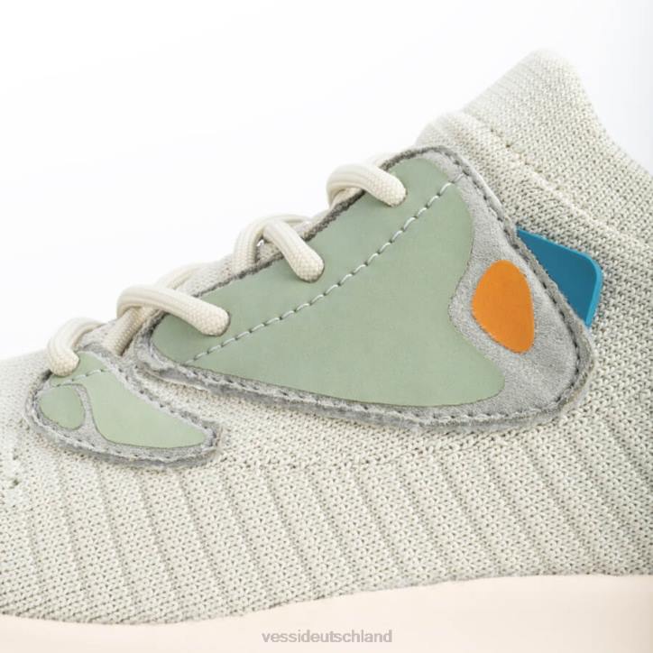 Wohnmobil grün Vessi Alltagsbewegung – Camper Green B4JF173